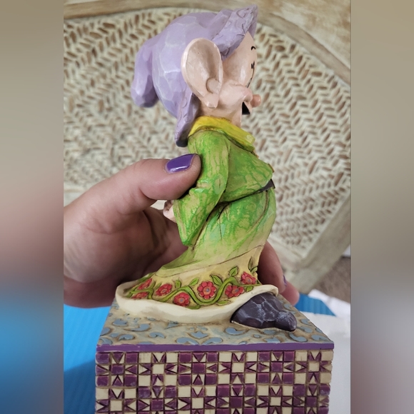 Jim Shore Dopey Disney Traditions Figurine "Simply Adorable" - Picture 5 of 9